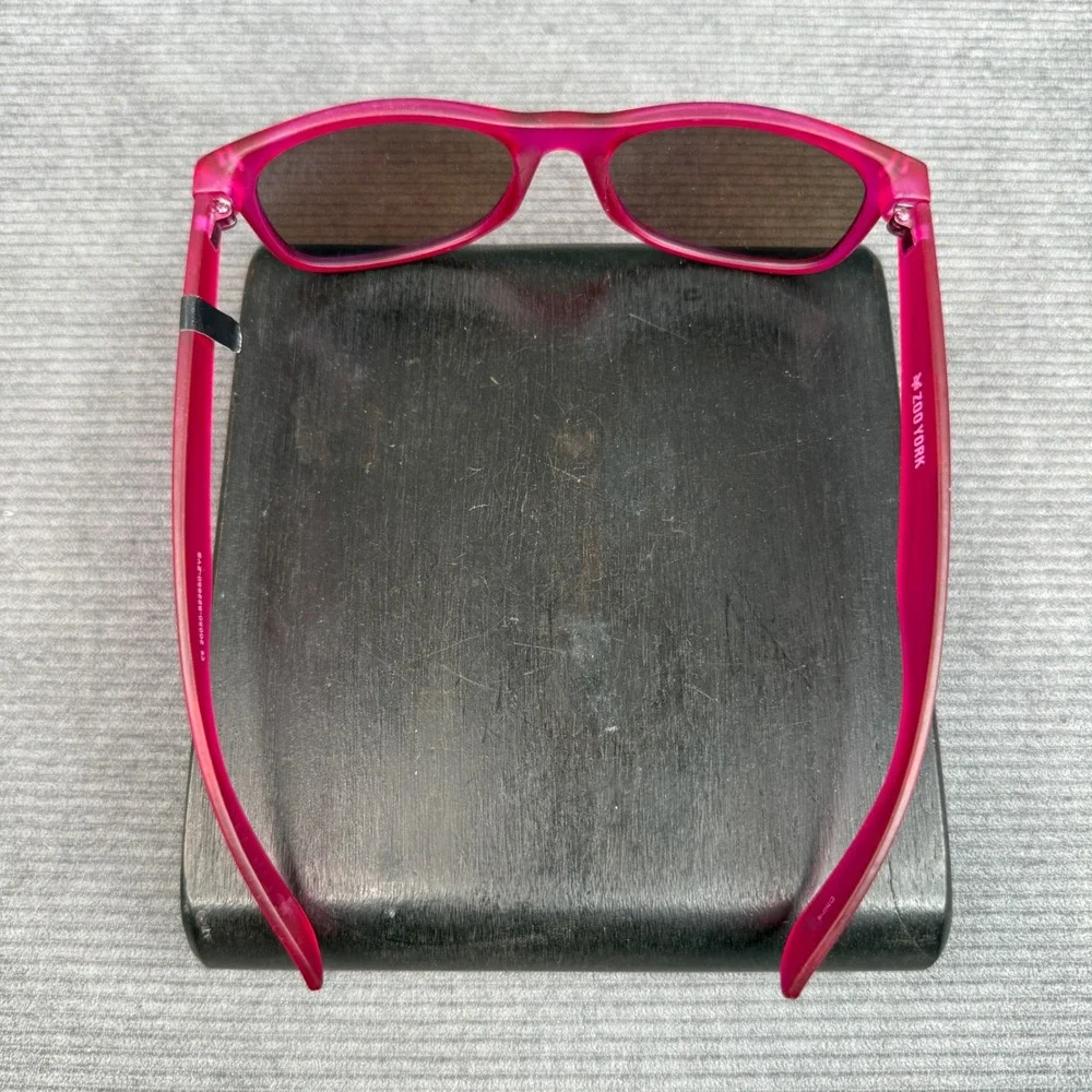 Zoo York Pink Translucent Wayfarer Y2K Sunglasses Blue Mirrored 20050-822650-ZYS